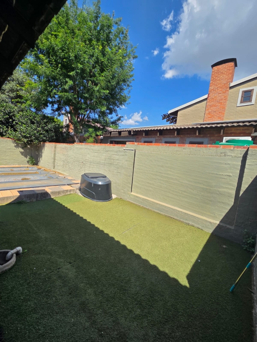 4 Bedroom Property for Sale in Waterval East North West